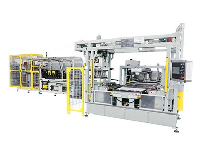 Machine d’assemblage de noyaux de chauffage
