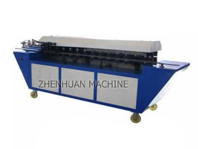 Machine de fabrication de collerettes