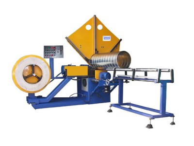 Machine de formage de conduits spirals