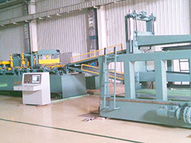 Machine de découpe à la longueur d’acier au silicium entièrement automatique