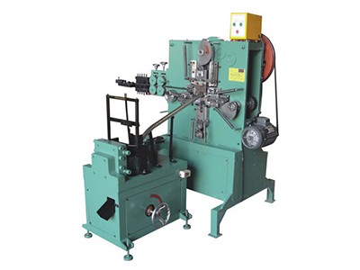 Machine de fabrication de crochet de suspension