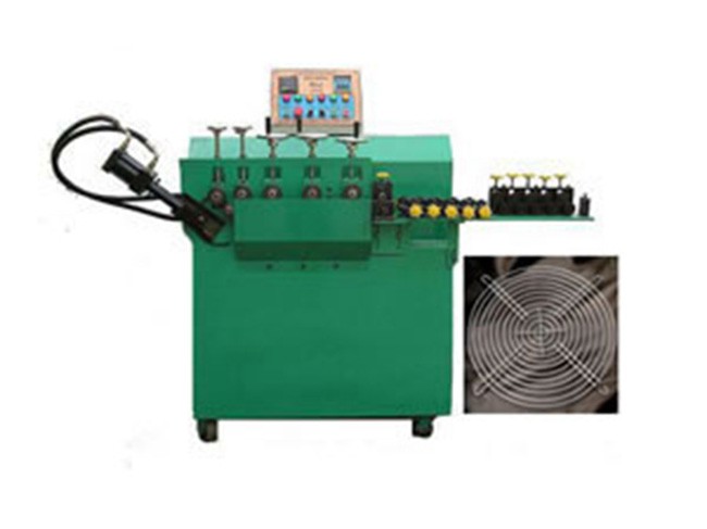 Machine de fabrication d'anneaux